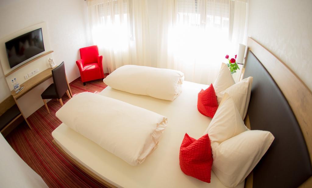 Hotel Ochsen Ammerbuch Номер фото
