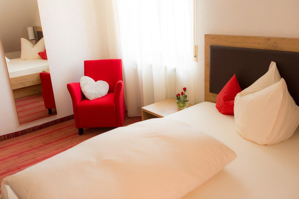 Hotel Ochsen Ammerbuch Номер фото