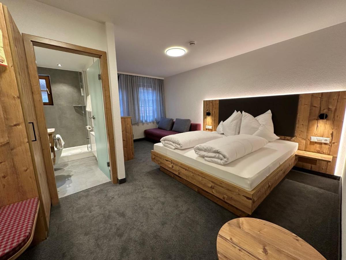 Hotel Ochsen Ammerbuch Экстерьер фото