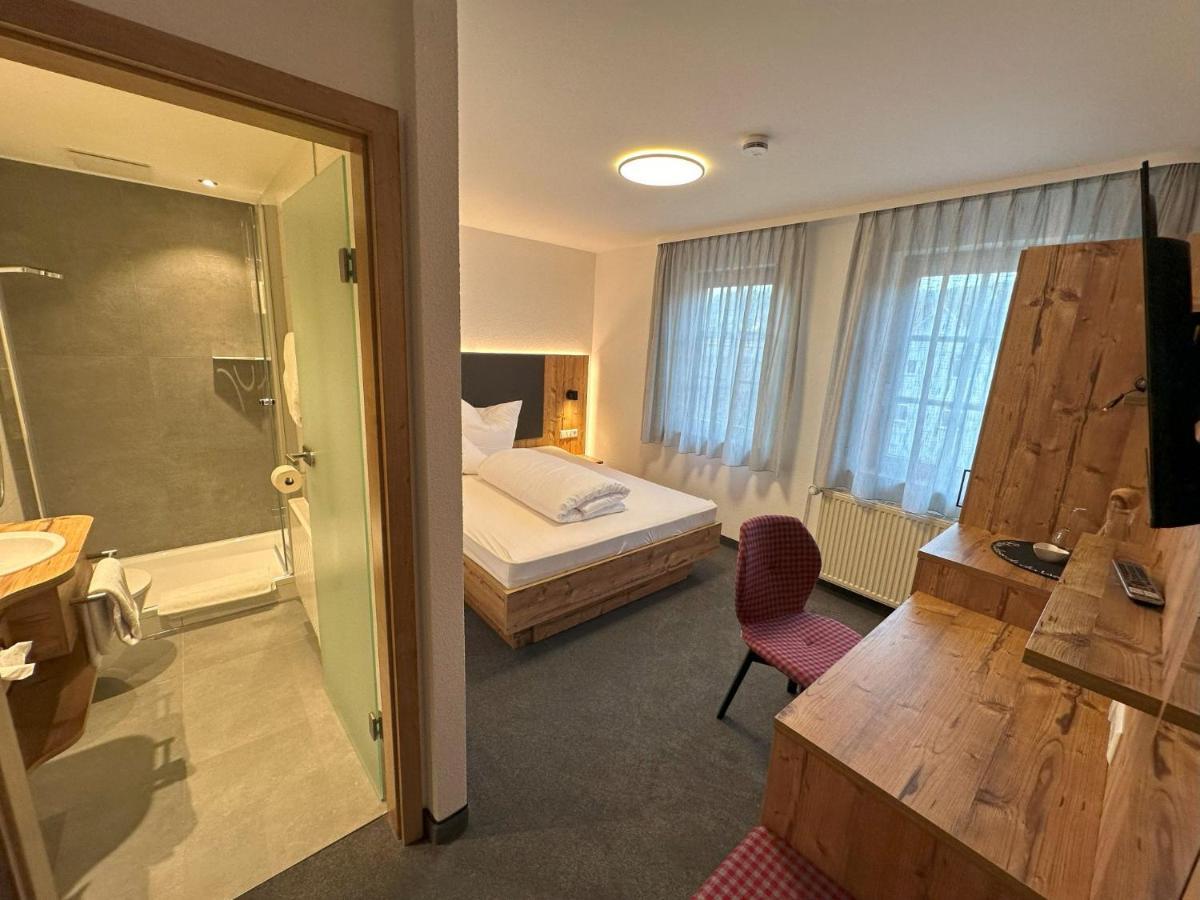 Hotel Ochsen Ammerbuch Экстерьер фото