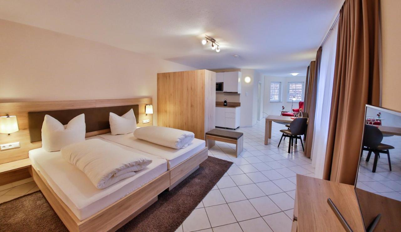 Hotel Ochsen Ammerbuch Экстерьер фото