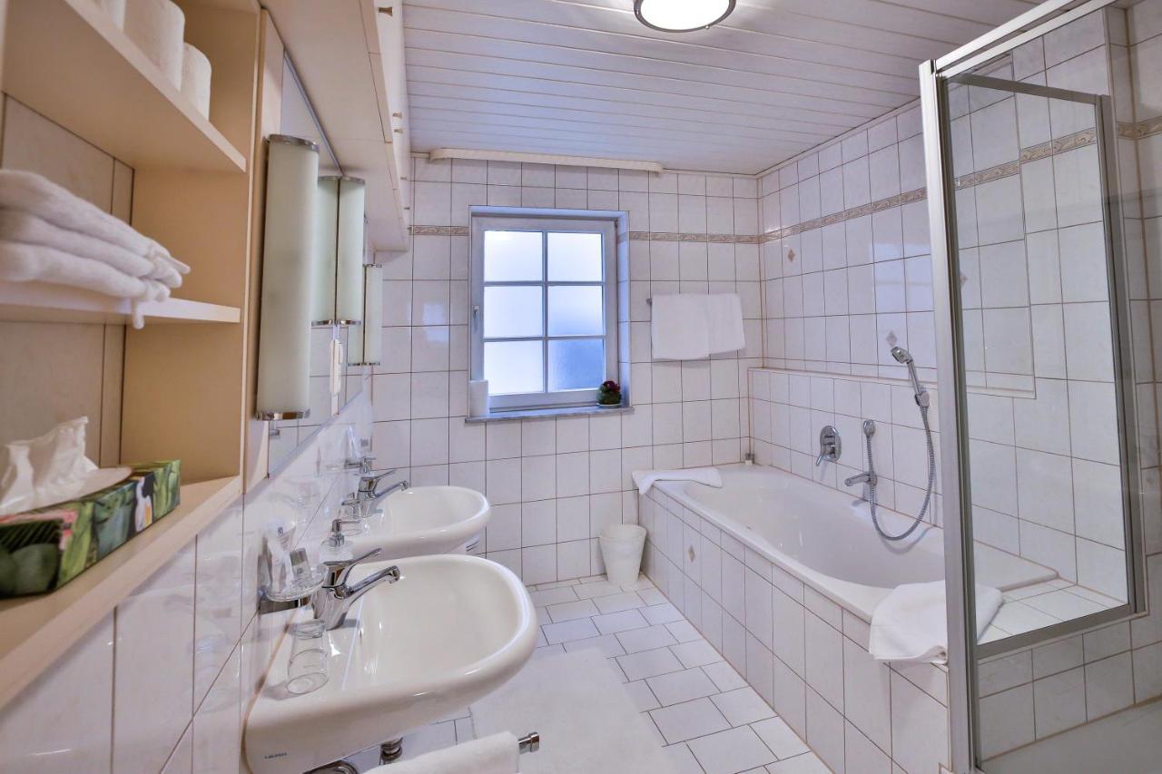 Hotel Ochsen Ammerbuch Экстерьер фото